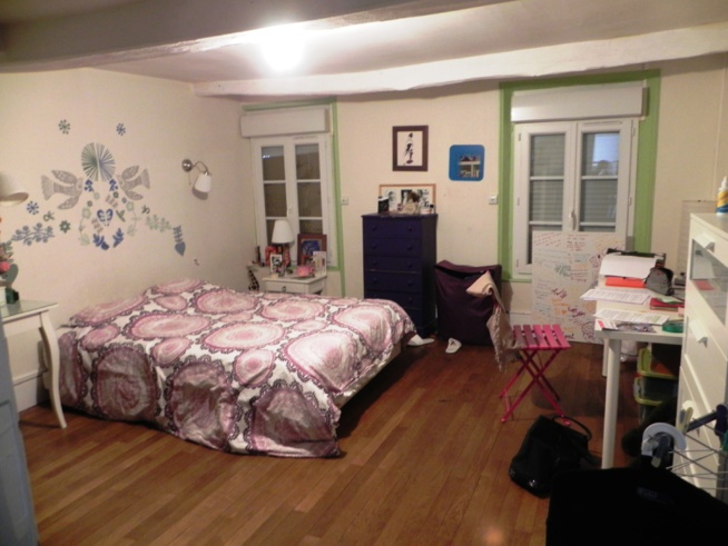 Maison T5 de 190 m² à Criquebeuf sur Seine avec jardin et cave Maison T5 de 190 m² à Criquebeuf sur Seine avec jardin et cave