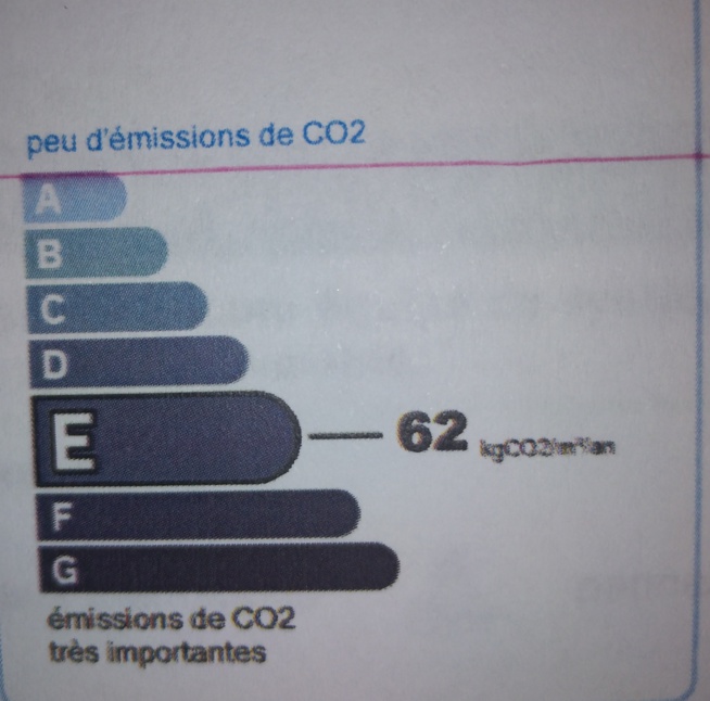 Bel appartement T3 Louviers avec balcon et place de parking (66m²) Bel appartement T3 Louviers avec balcon et place de parking (66m²)