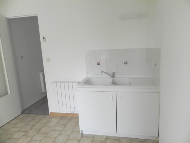 Appartement T3 de 65 m² avec place de parking privé centre ville de Louviers