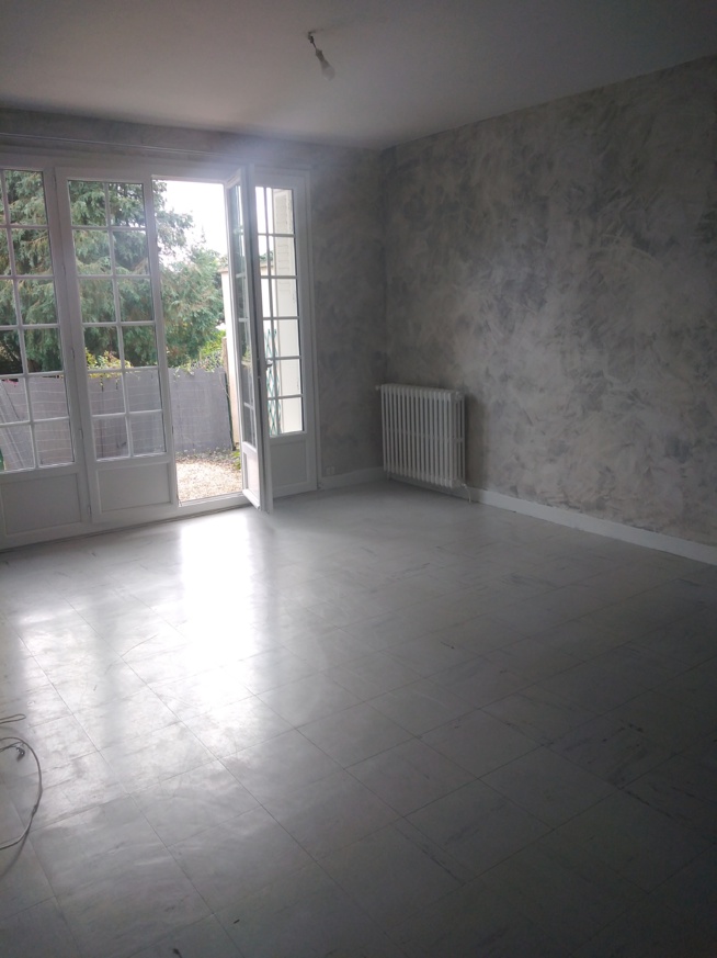 Maison T5 de 125 m² à ANDE avec sous sol et jardin