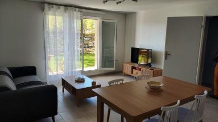 Appartement MEUBLE T2 avec terrasse et place de parking VAL DE REUIL (54m²) Appartement MEUBLE T2 avec terrasse et place de parking VAL DE REUIL (54m²)