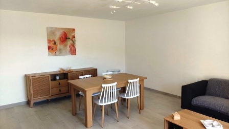 Appartement MEUBLE T2 avec terrasse et place de parking VAL DE REUIL (54m²) Appartement MEUBLE T2 avec terrasse et place de parking VAL DE REUIL (54m²)