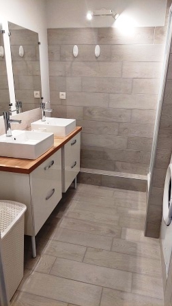 Appartement MEUBLE T2 avec terrasse et place de parking VAL DE REUIL (54m²) Appartement MEUBLE T2 avec terrasse et place de parking VAL DE REUIL (54m²)