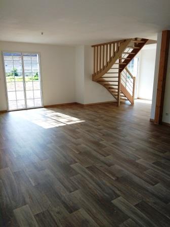 Maison neuve T6 (118.95²), jardin et terrasse MESNIL JOURDAIN Maison neuve T6 (118.95²), jardin et terrasse MESNIL JOURDAIN