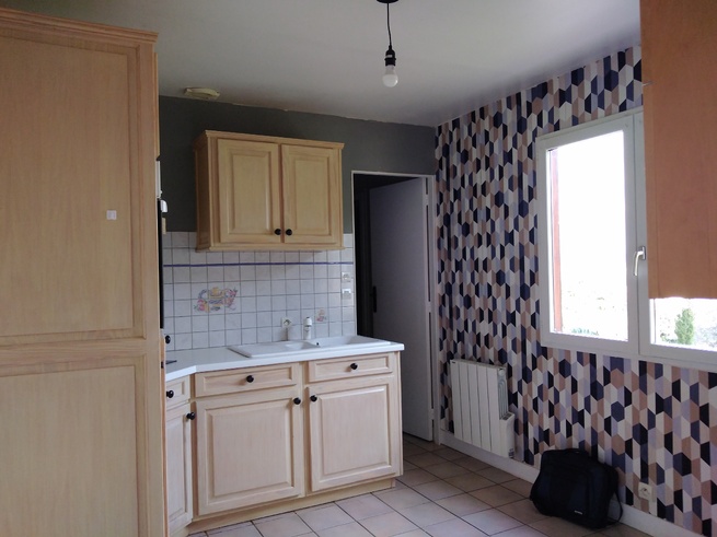 Pavillon de style chalet de 50.28m² avec jardin clôturé, terrasse et garage à Le Vauvreuil Pavillon de style chalet de 50.28m² avec jardin clôturé, terrasse et garage à Le Vauvreuil