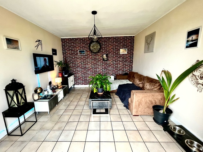 Pavillon de style chalet de 50.28m² avec jardin clôturé, terrasse et garage à Le Vauvreuil Pavillon de style chalet de 50.28m² avec jardin clôturé, terrasse et garage à Le Vauvreuil