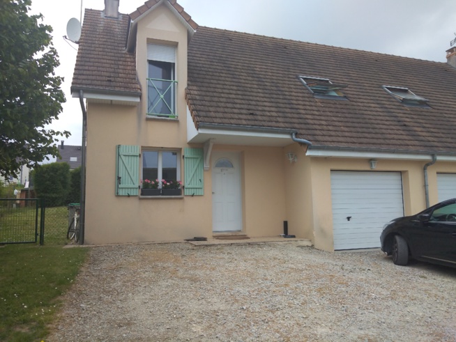Maison T4 de 86m² le Vaudreuil ( jardin, garage)