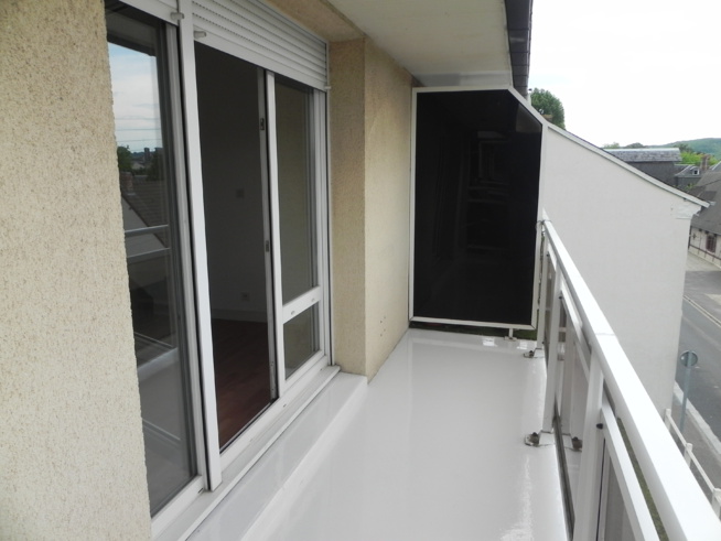 T2 50M² EN DUPLEX AVEC BALCON ET GARAGE EN SOUS SOL
