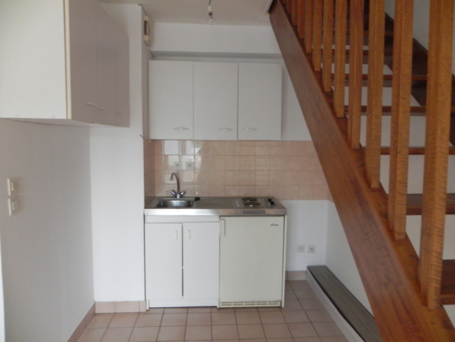 T2 50M² EN DUPLEX AVEC BALCON ET GARAGE EN SOUS SOL