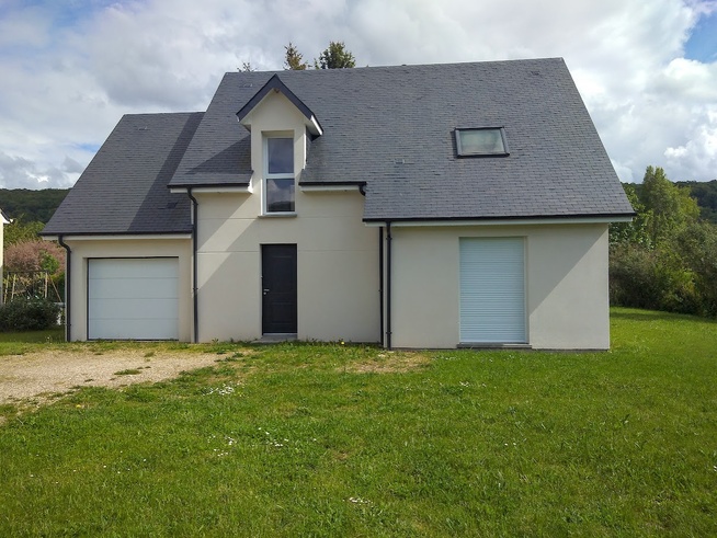 Maison T5 (95.65 m²), avec garage, jardin et terrasse à Amfreville sur Iton