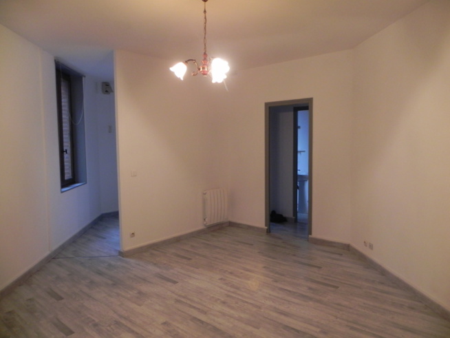 Appartement T2 avec cour commune Louviers (35m²)