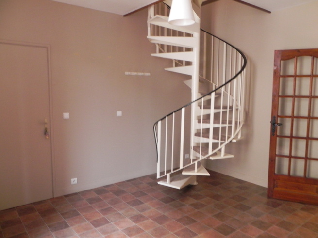 Appartement T2 en duplex avec cour commune Louviers (35.85m²) Appartement T2 en duplex avec cour commune Louviers (35.85m²)