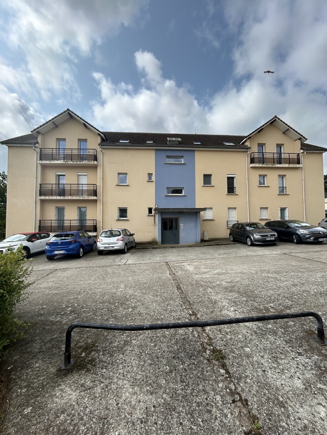 Appartement T2 avec place de parking et cave LOUVIERS (47.59m²) Appartement T2 avec place de parking et cave LOUVIERS (47.59m²)