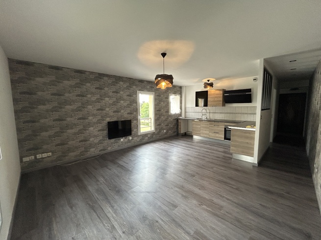 Appartement T2 avec place de parking et cave LOUVIERS  (47.59m²)