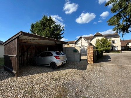 Maison T3 de 66.68m² avec cour et garage à Criquebeuf Sur Seine Maison T3 de 66.68m² avec cour et garage à Criquebeuf Sur Seine