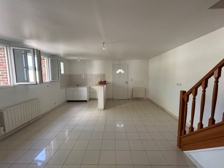 Maison T3 de 66.68m² avec cour et garage à Criquebeuf Sur Seine Maison T3 de 66.68m² avec cour et garage à Criquebeuf Sur Seine