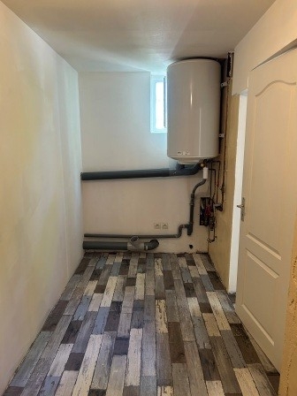 Maison T3 de 66.68m² avec cour et garage à Criquebeuf Sur Seine Maison T3 de 66.68m² avec cour et garage à Criquebeuf Sur Seine