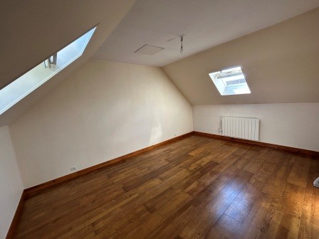 Maison T3 de 66.68m² avec cour et garage à Criquebeuf Sur Seine Maison T3 de 66.68m² avec cour et garage à Criquebeuf Sur Seine