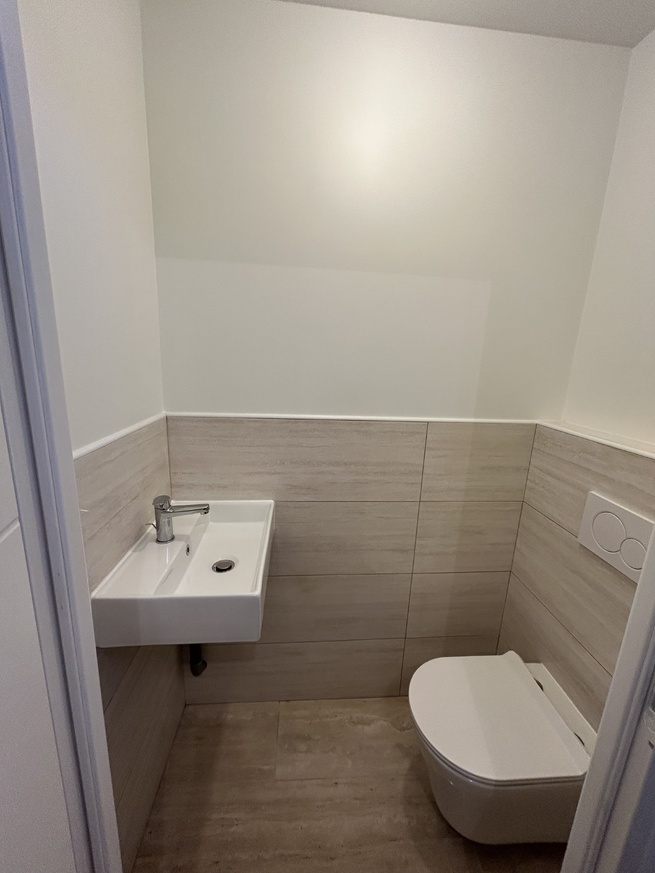 Maison T4 à Louviers (81m²) avec courette intérieure et sous sol Maison T4 à Louviers (81m²) avec courette intérieure et sous sol