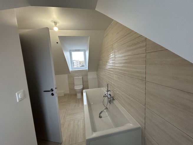 Maison T4 à Louviers (81m²) avec courette intérieure et sous sol Maison T4 à Louviers (81m²) avec courette intérieure et sous sol