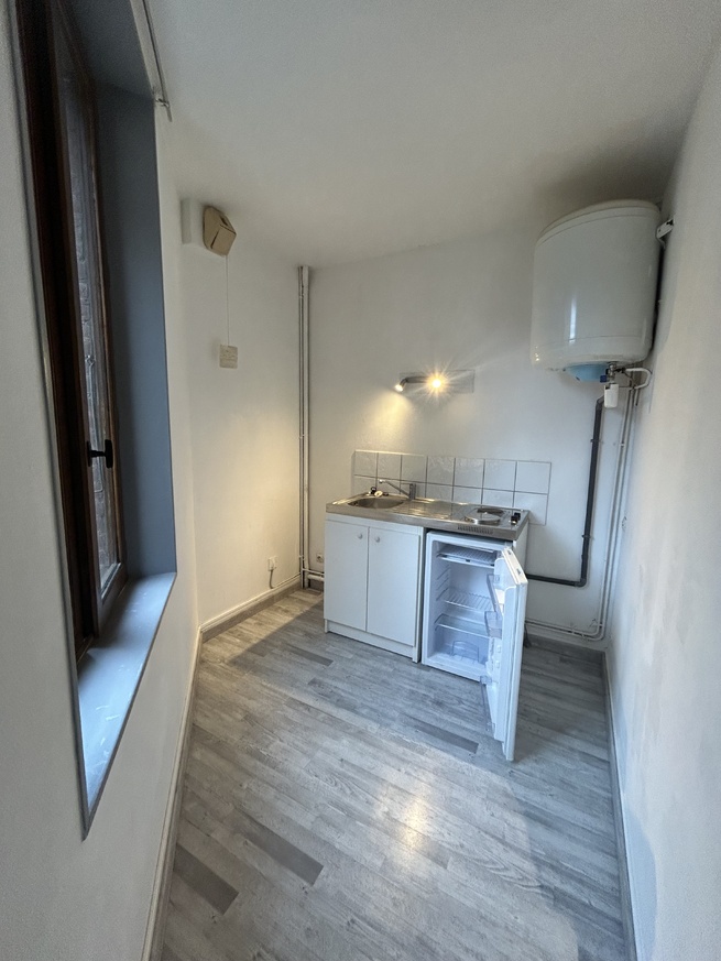 Appartement T2 avec cour commune Louviers (35m²) Appartement T2 avec cour commune Louviers (35m²)