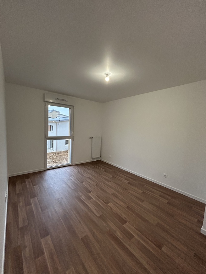 Appartement neuf T3 , Louviers (62.80²) avec place de parking et ascenseur