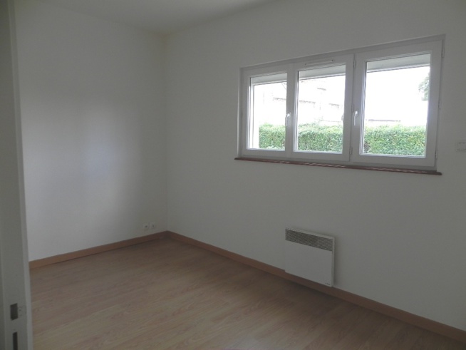 Maison T3 de 65 m² à Canappeville avec jardin et garage Maison T3 de 65 m² à Canappeville avec jardin et garage