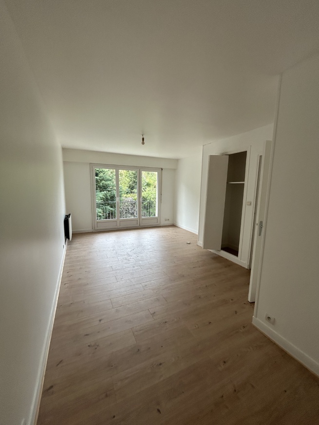 Appartement T1 avec balcon, Louviers (33m²)