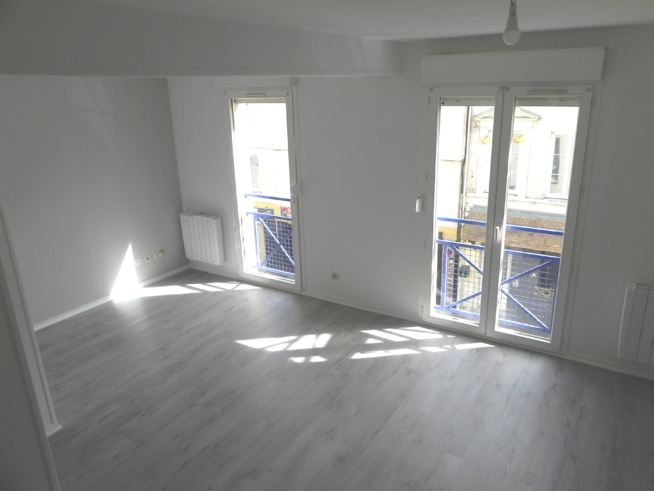 Appartement T3 de 65 m² avec place de parking privé centre ville de Louviers Appartement T3 de 65 m² avec place de parking privé centre ville de Louviers