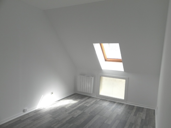Appartement T3 de 65 m² avec place de parking privé centre ville de Louviers Appartement T3 de 65 m² avec place de parking privé centre ville de Louviers