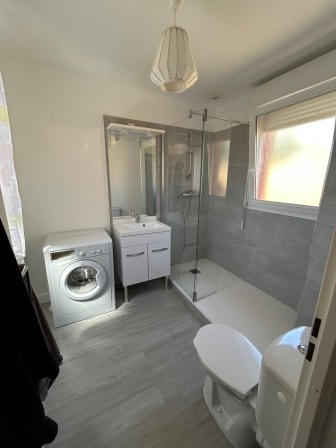 Maison T3 en duplex, (60m²) avec jardin et place de parking à Louviers