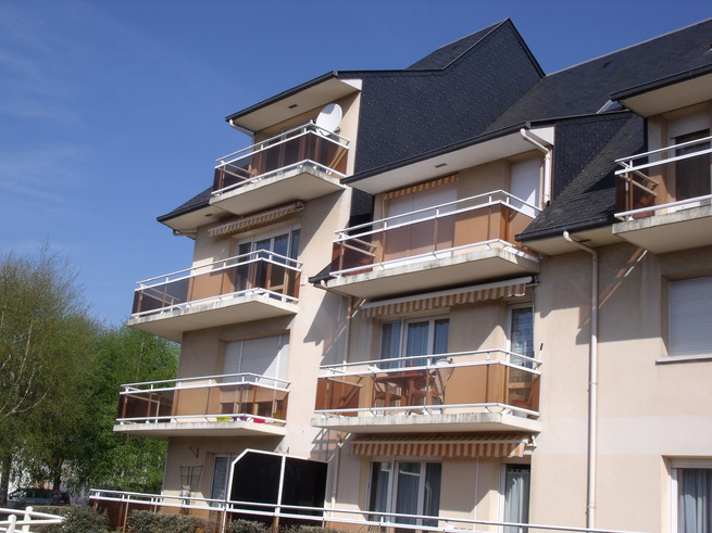 Appartement de type T3 de 52.58 m² avec balcon et garage à LOUVIERS Appartement de type T3 de 52.58 m² avec balcon et garage à LOUVIERS