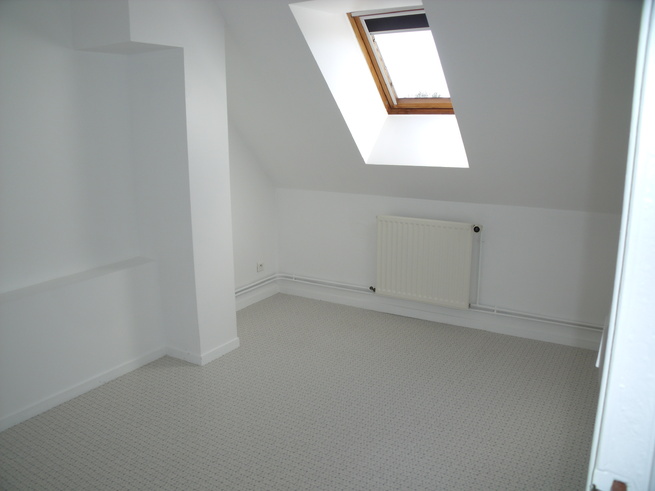 Appartement de type T3 de 52.58 m² avec balcon et garage à LOUVIERS Appartement de type T3 de 52.58 m² avec balcon et garage à LOUVIERS