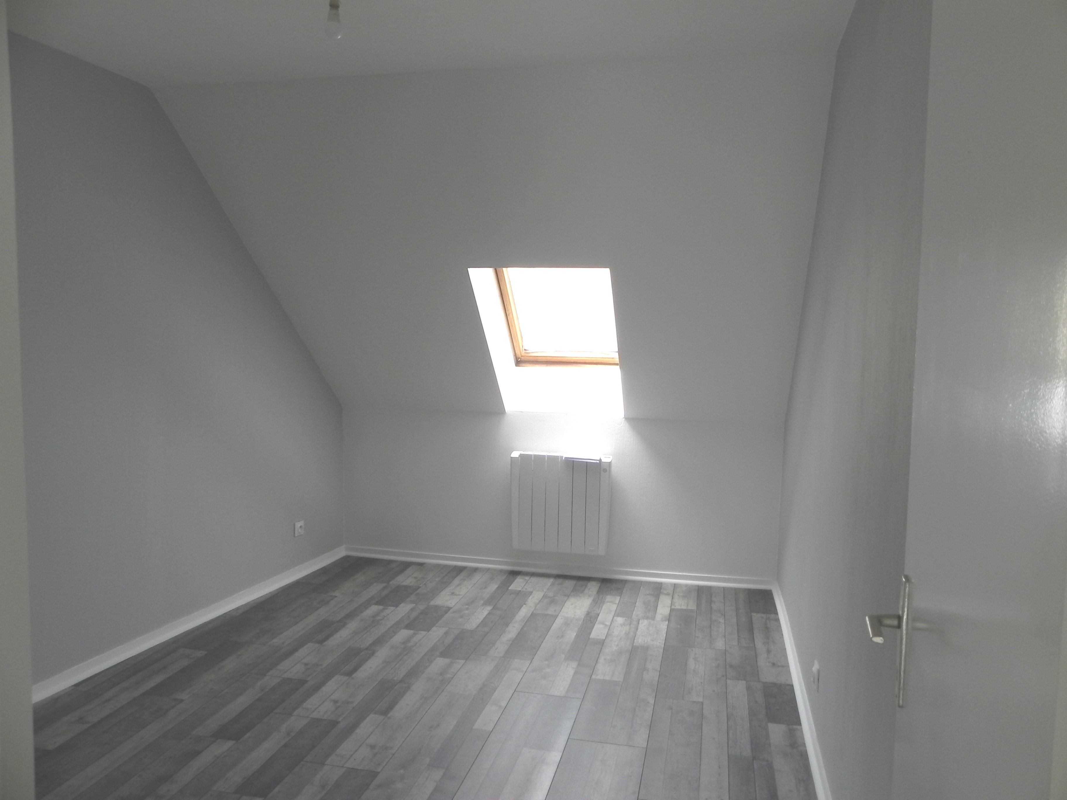 Appartement T3 de 65 m² avec place de parking privé centre ville de Louviers