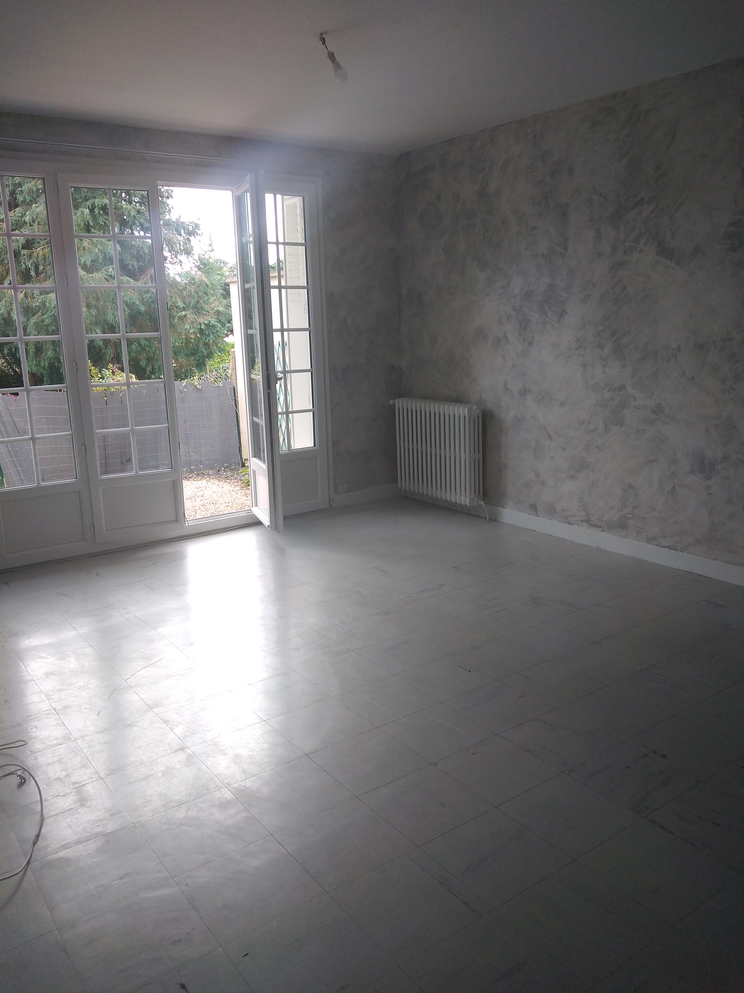 Maison T5 de 125 m² à ANDE avec sous sol et jardin