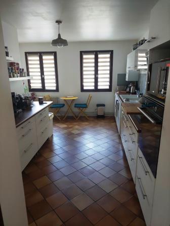 Maison T5 de 141 m² à LOUVIERS avec jardin, garage, cave et dépendance