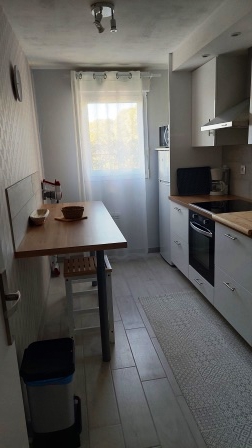 Appartement MEUBLE T2 avec terrasse et place de parking VAL DE REUIL  (54m²)