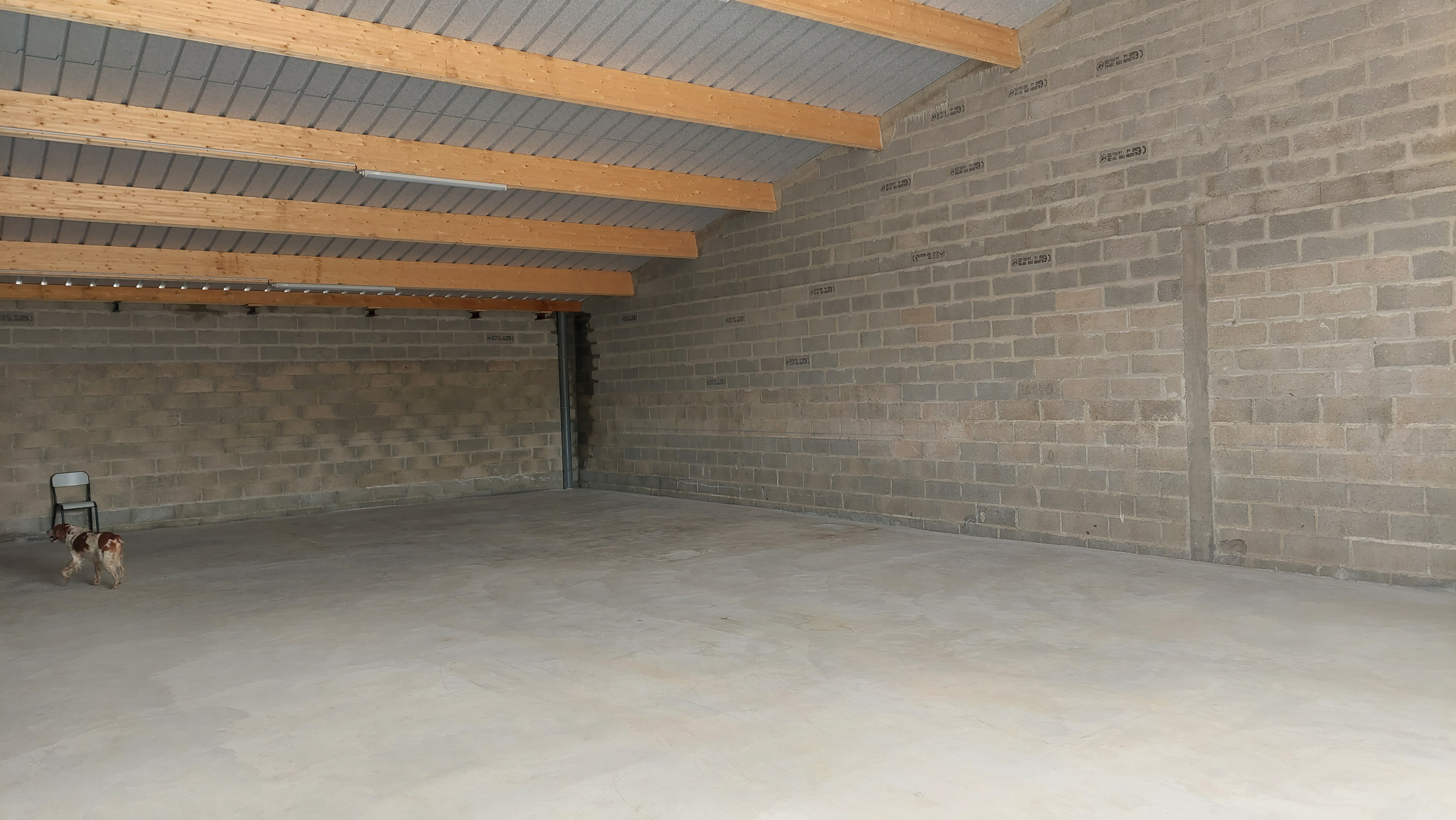 LOCAL COMMERCIAL CRIQUEBEUF LA CAMPAGNE(27110) de 167m²