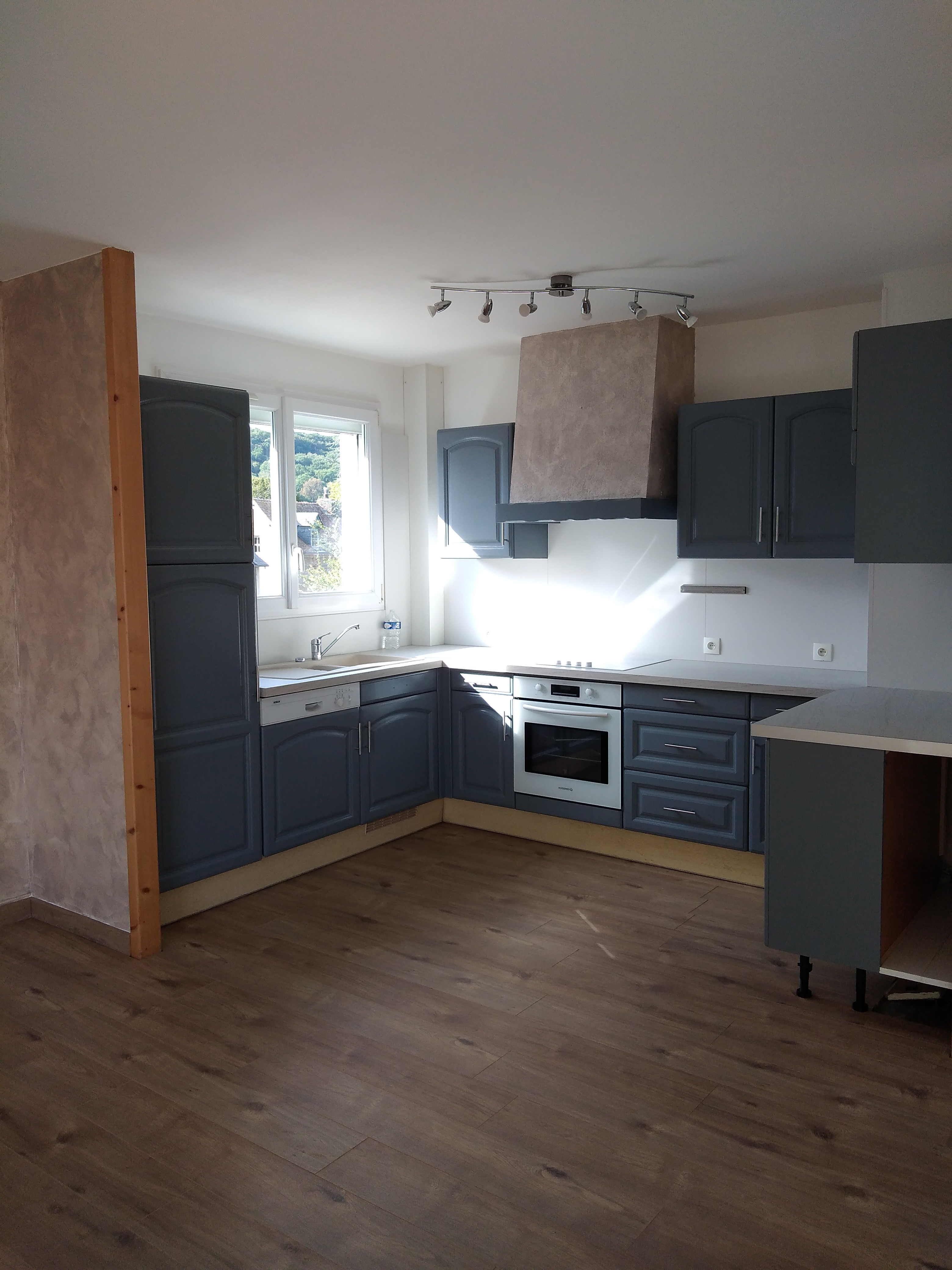 Appartement T3 de 60m² avec balcon, cave, place de parking 