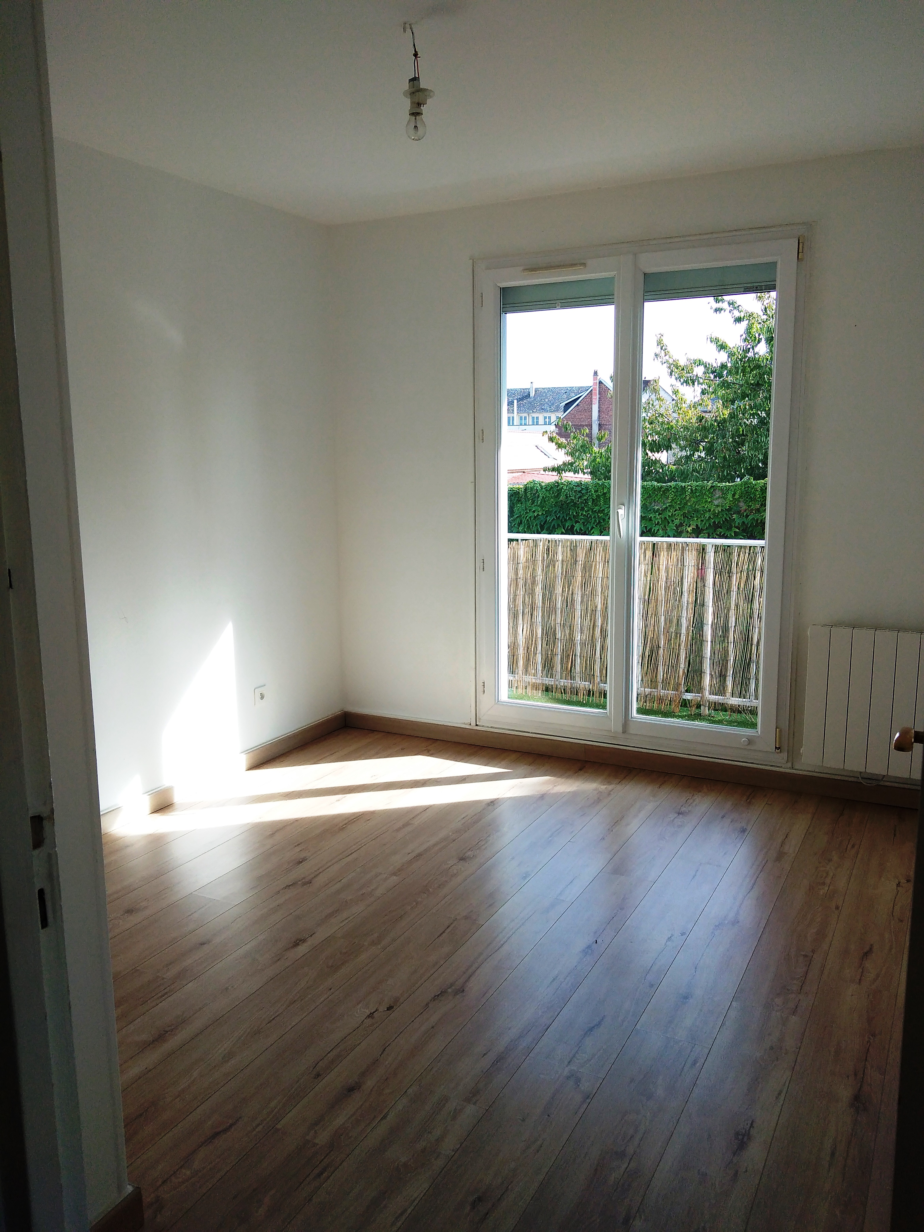 Appartement T3 de 60m² avec balcon, cave, place de parking 