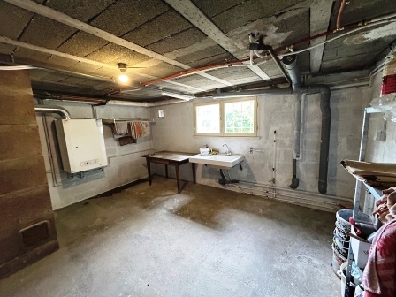 maison T6 à Fontaine-bellenger (131.78m²) avec jardin, terrasse et sous sol complet