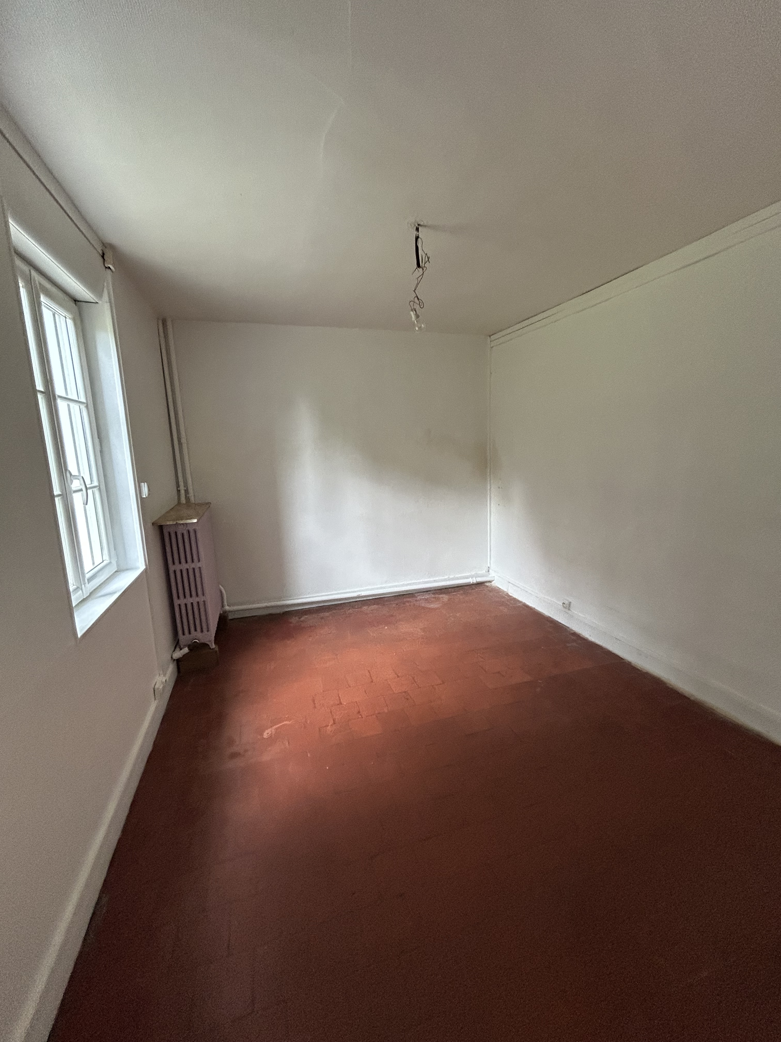 Belle maison T6 à la VAUDREUIL (110m²) avec jardin et dépendance