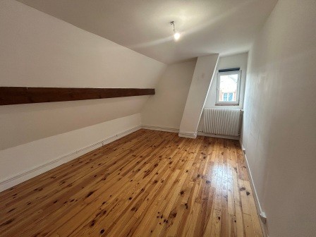 Belle maison T4 (109.70m² m²) à COURCELLES SUR SEINE (27940) avec jardin, garage et cave