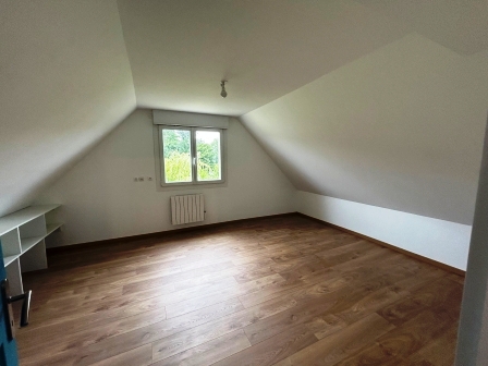 Belle maison T6 à Fontaine-Heudebourg (131.78m²) avec jardin, terrasse et sous sol complet
