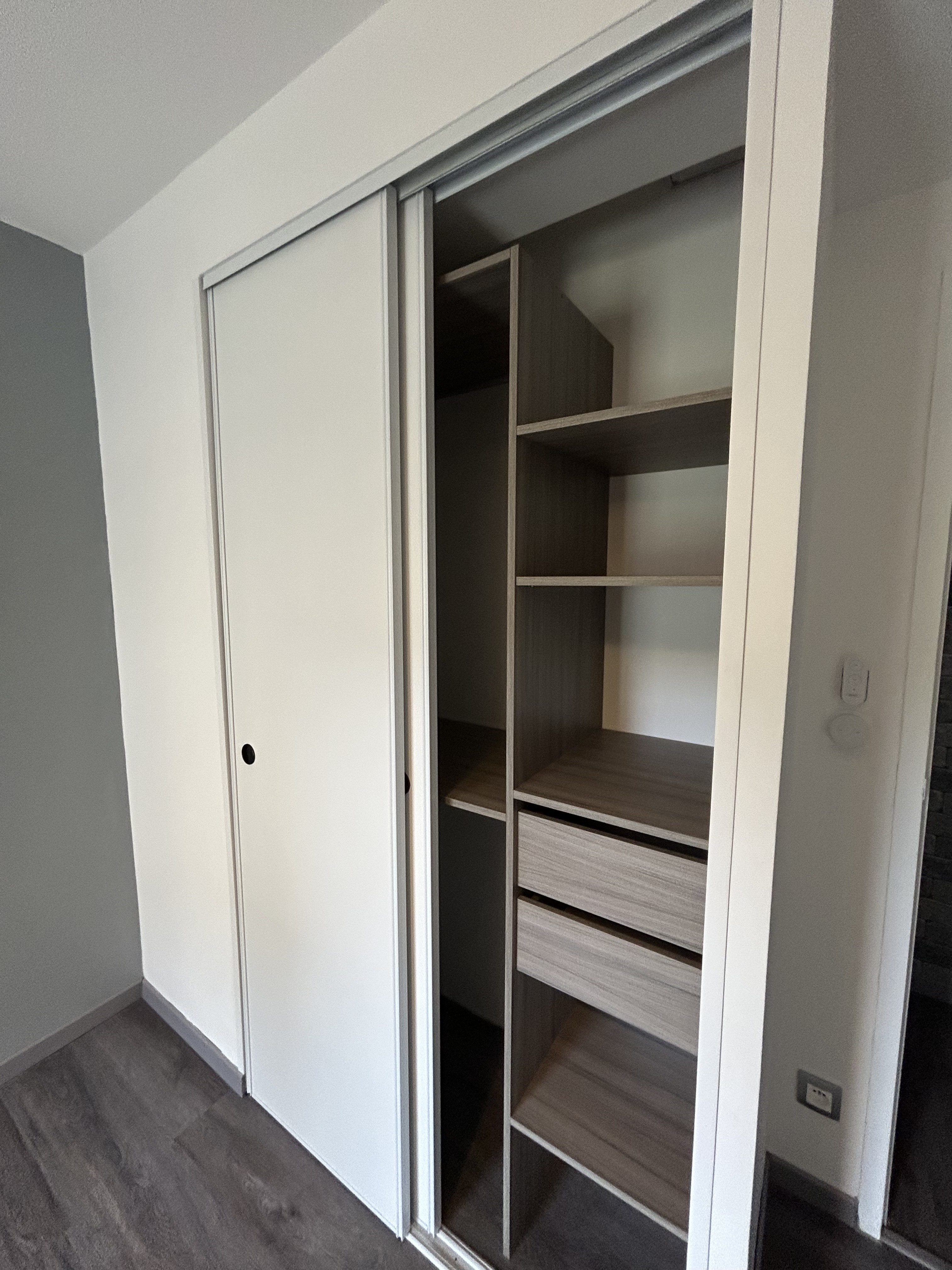 Appartement T2 avec place de parking et cave LOUVIERS  (47.59m²)