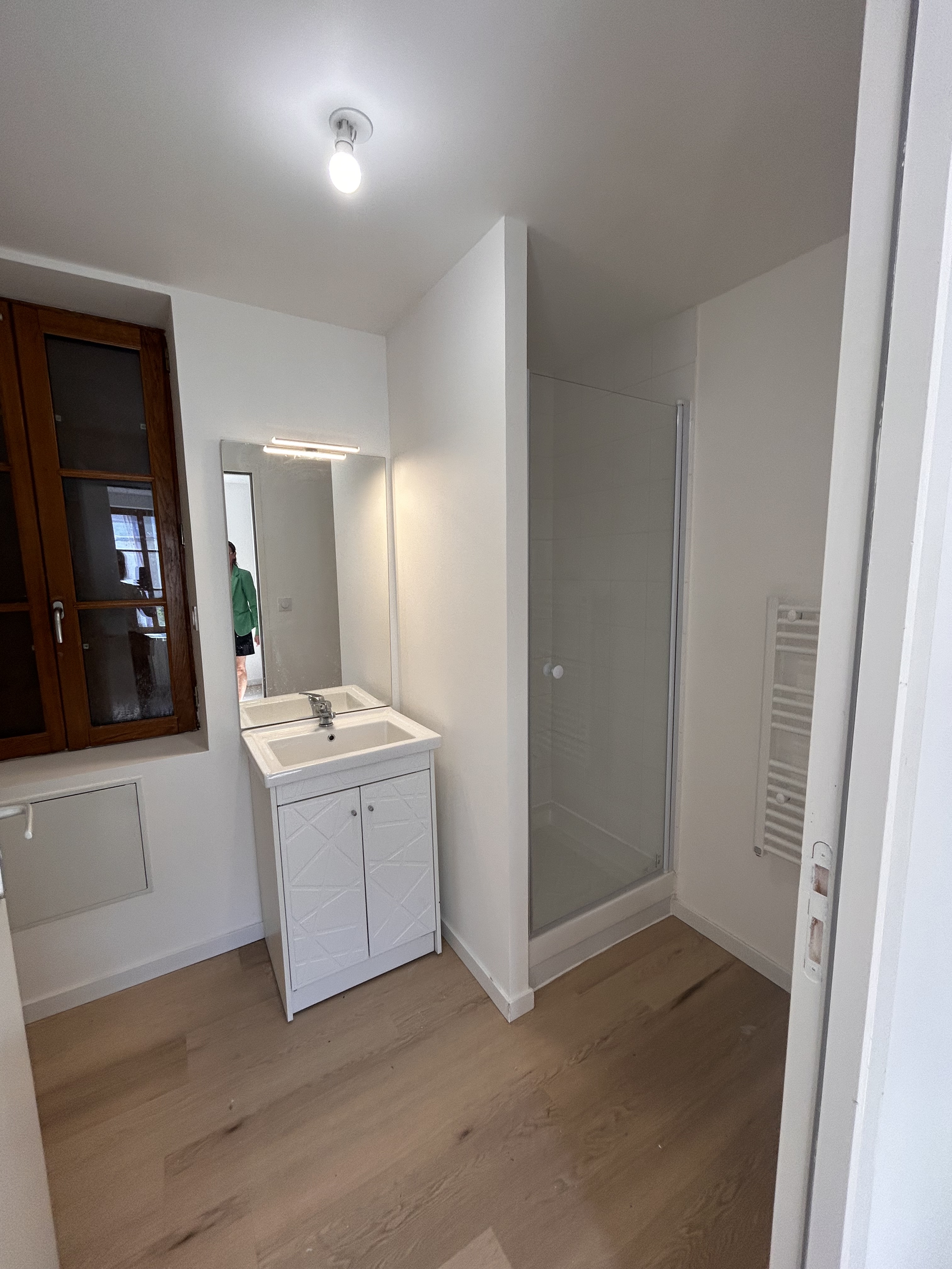 Maison T2BIS en duplex, (44m²) avec cour gravillonée à Louviers