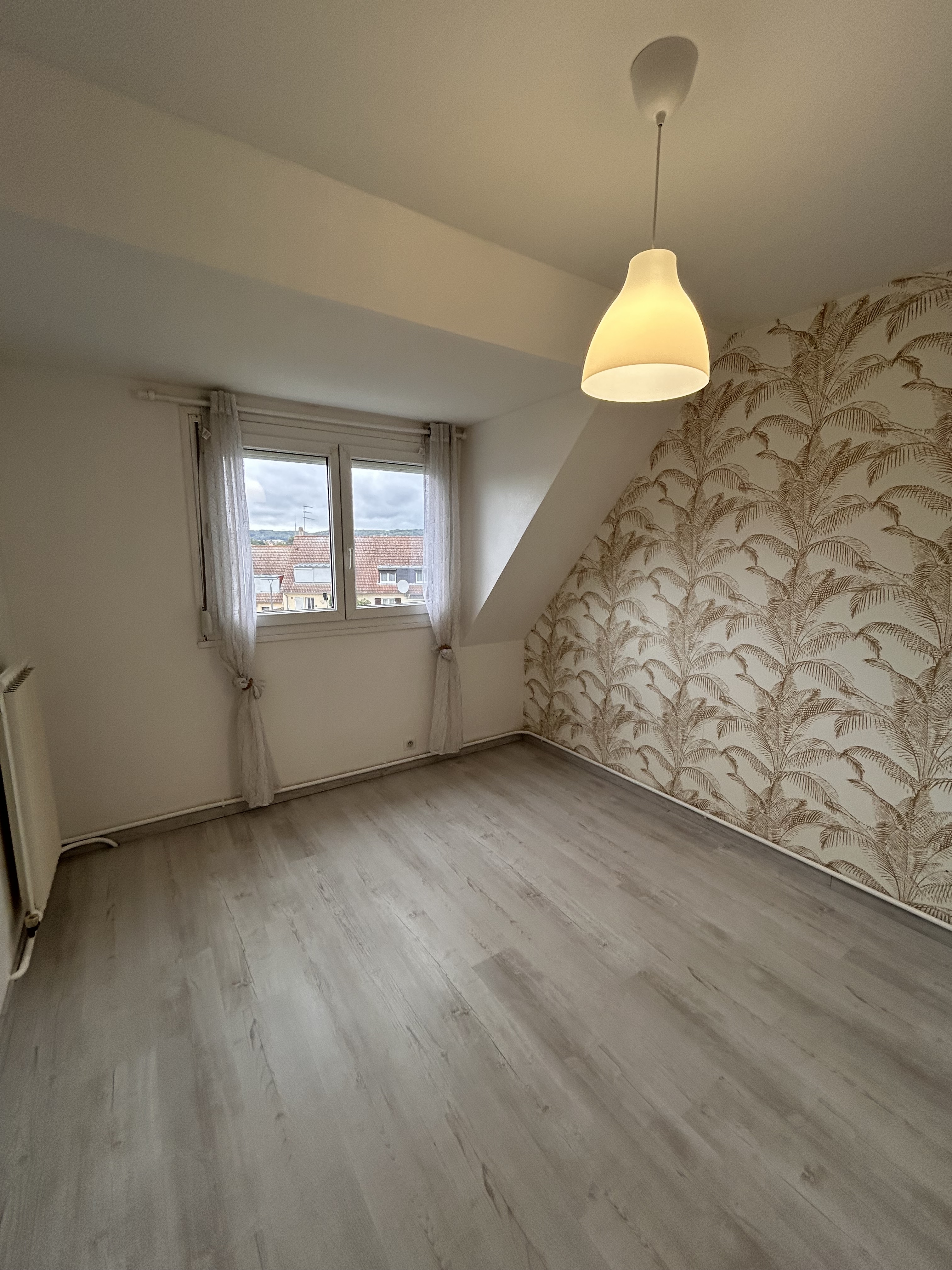 Belle maison T4 (91 m²) Louviers avec jardin, terrasse et garage