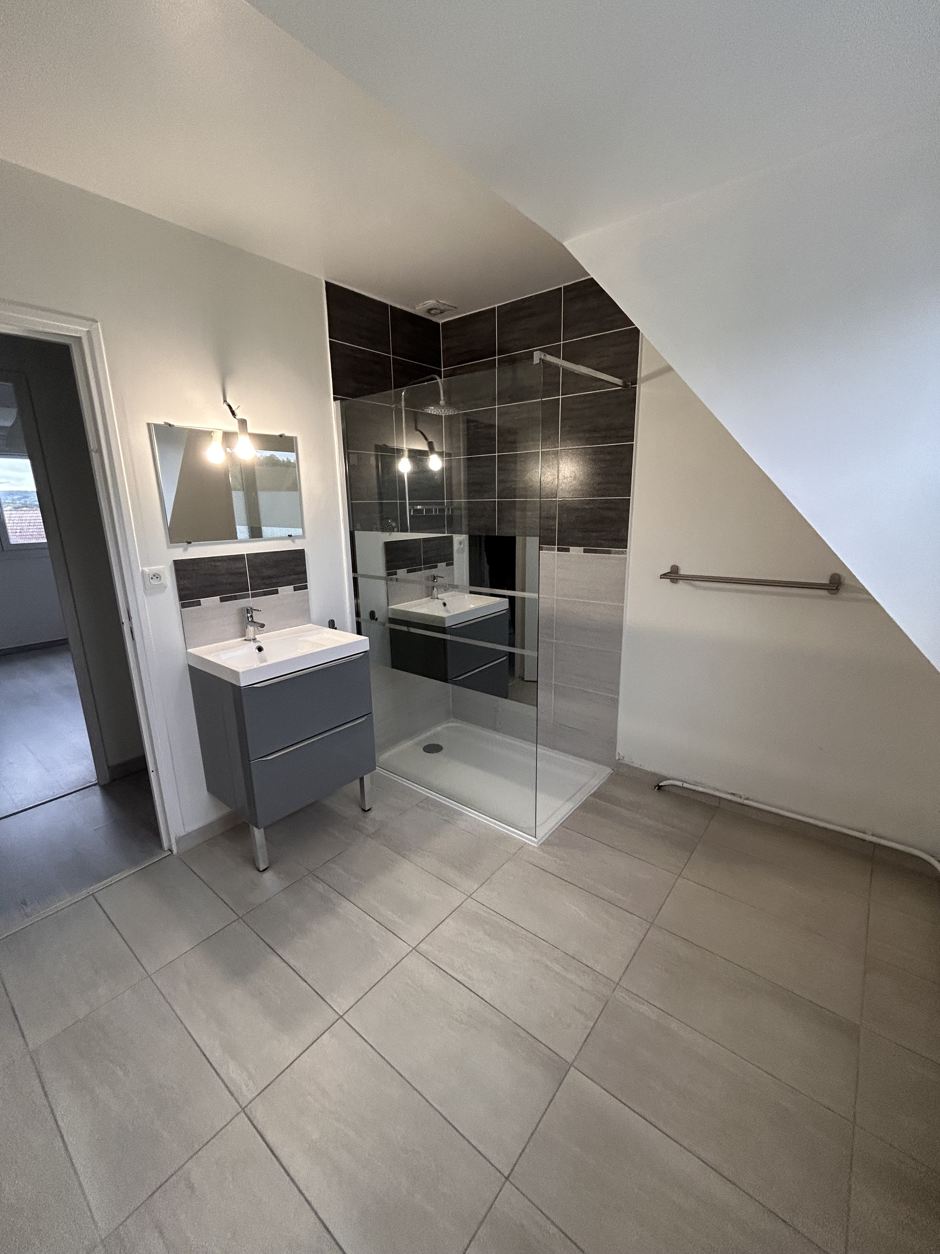 Belle maison T4 (91 m²) Louviers avec jardin, terrasse et garage