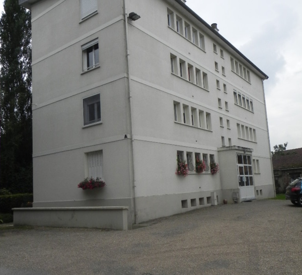 Bel appartement T3 Louviers avec balcon et place de parking (66m²)