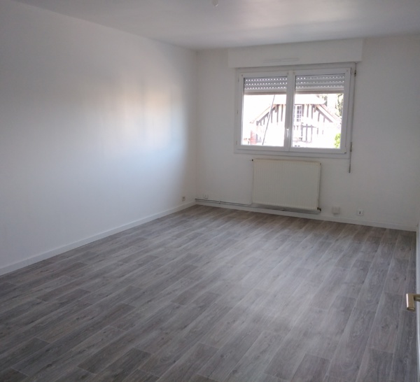 Appartement T3 à Heudebouville (71.02m²)
